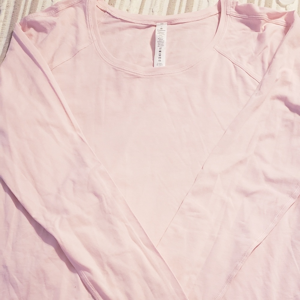 Pale pink long sleeve lululemon shirt